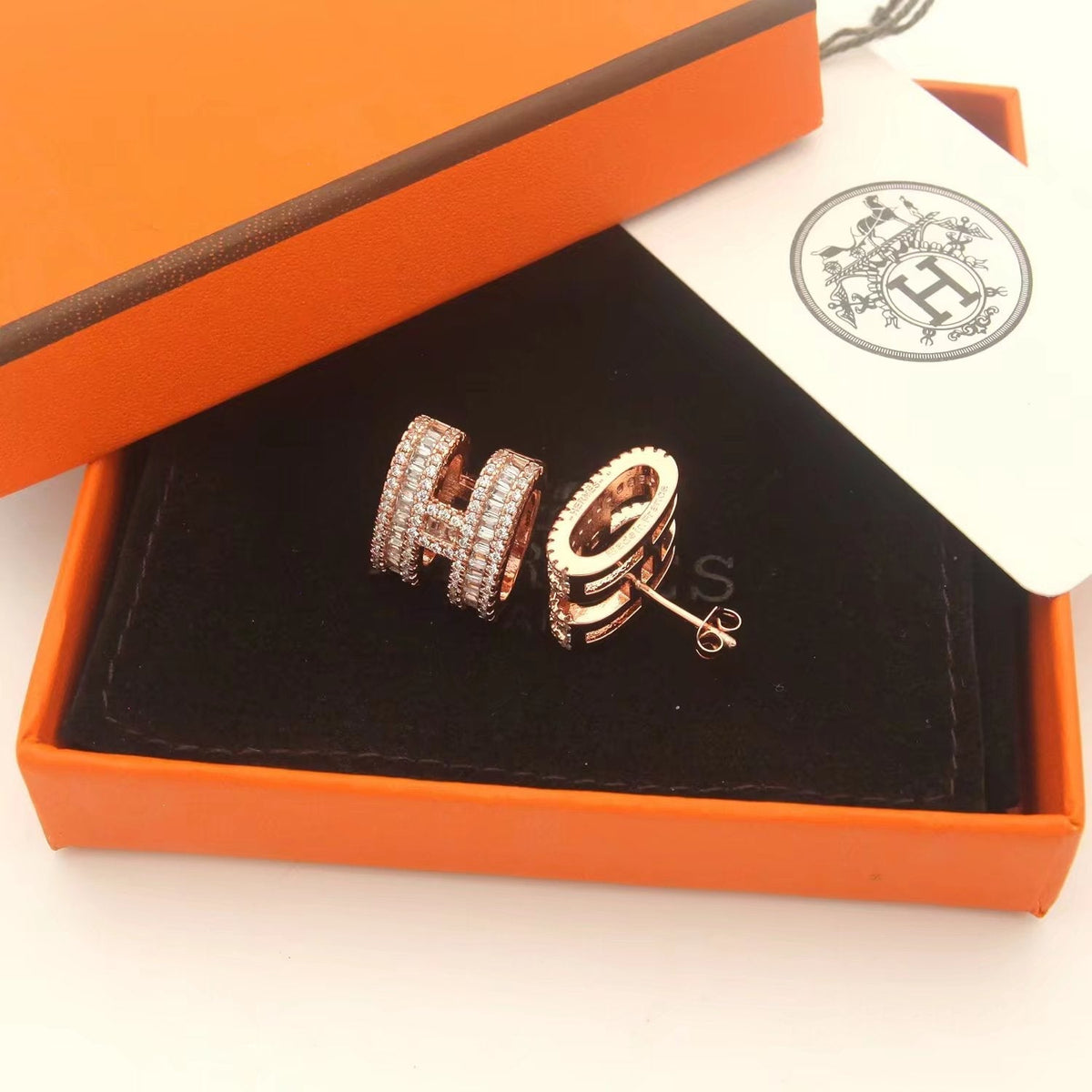 18K Pop Hermes Diamonds Earrings