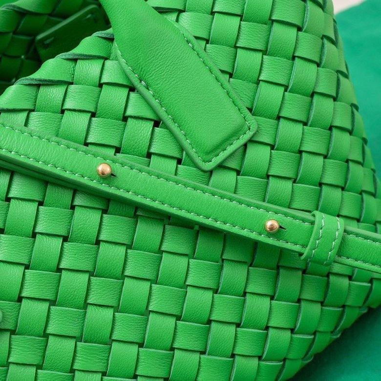 BOTTEGA VENETA Mini Cabat 20cm Dark Green Lambskin Ghw