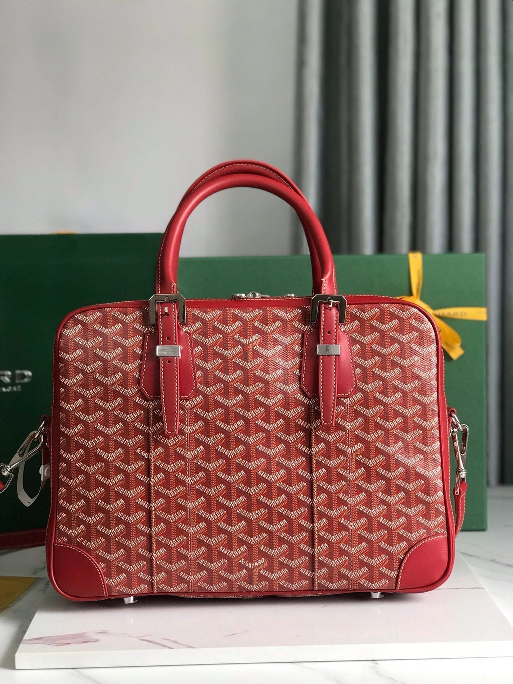 AMBASSADE DOCUMENT CASE 35 IN CLASSIC RED GOYARDINE CANVAS