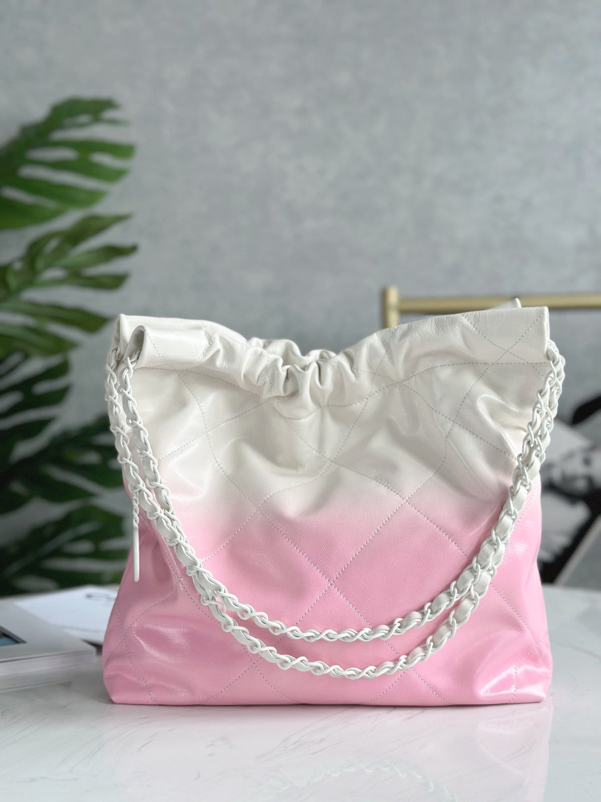 CHANEL 22 BAG 25S 37 CM IN PASTEL PINK MIX WHITE LAMBSKIN WITH WHITE HARDWARE