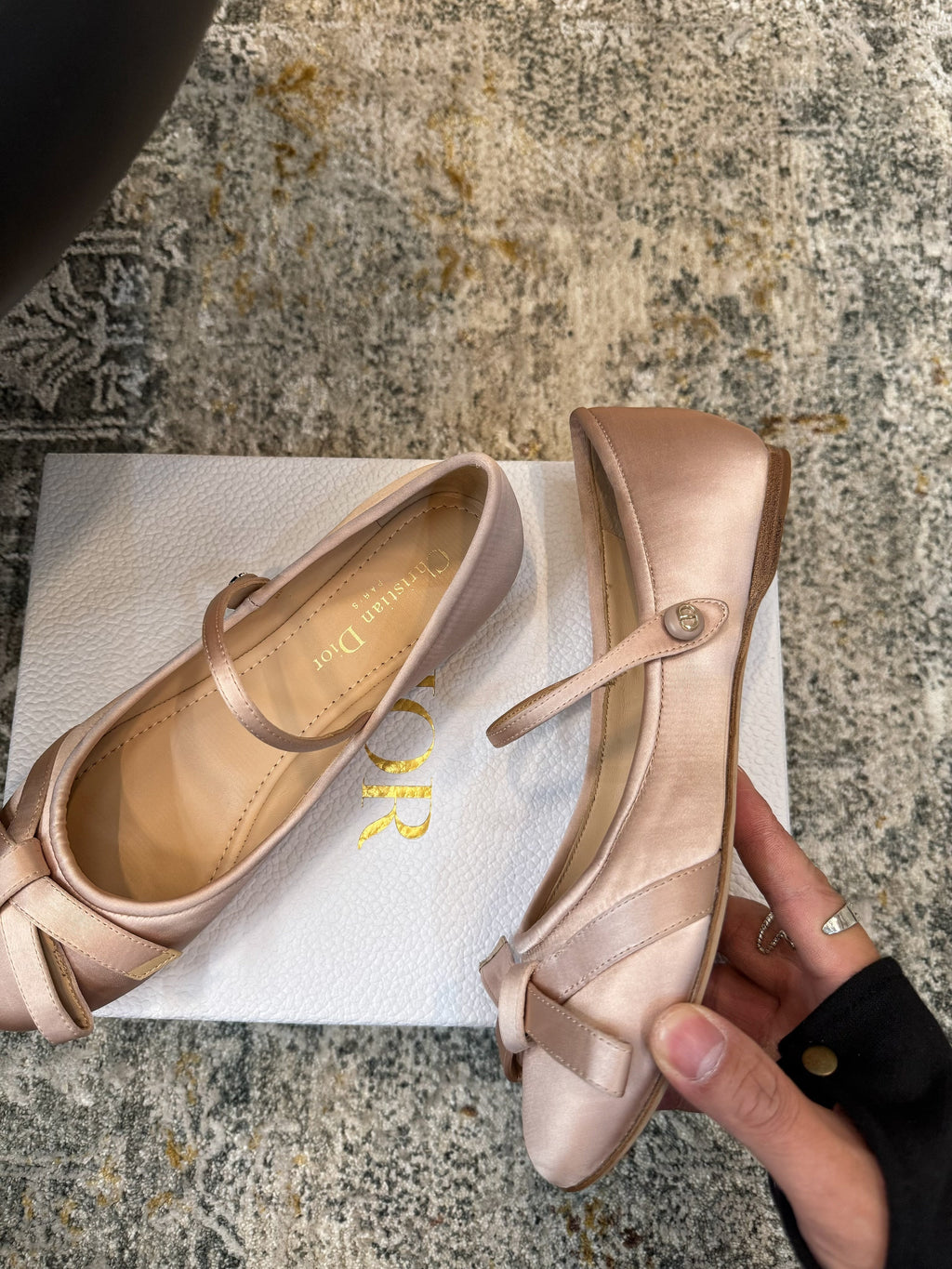 DIOR 25S LOVELY‑D BALLET FLAT 10MM IN NUDE SATIN