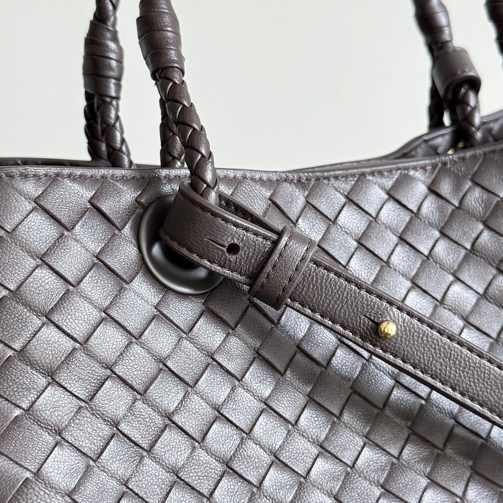 BOTTEGA VENETA 25S BASKET BAG 31 IN DARK BROWN CALFSKIN GOLD HARDWARE