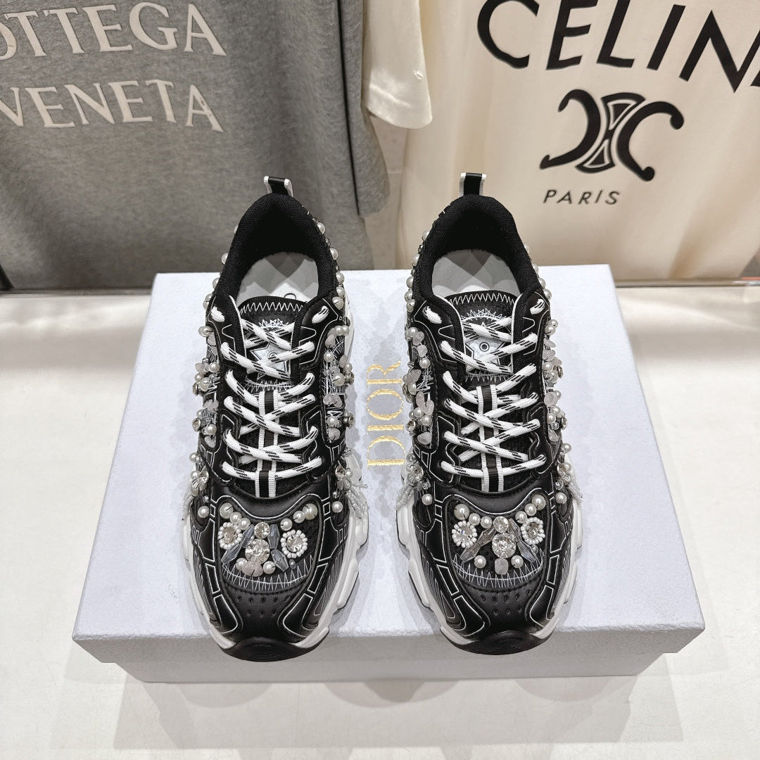 DIOR 25S SNEAKER IN BLACK LAMBSKIN AND MESH FABRIC WITH PEARL DETAILING