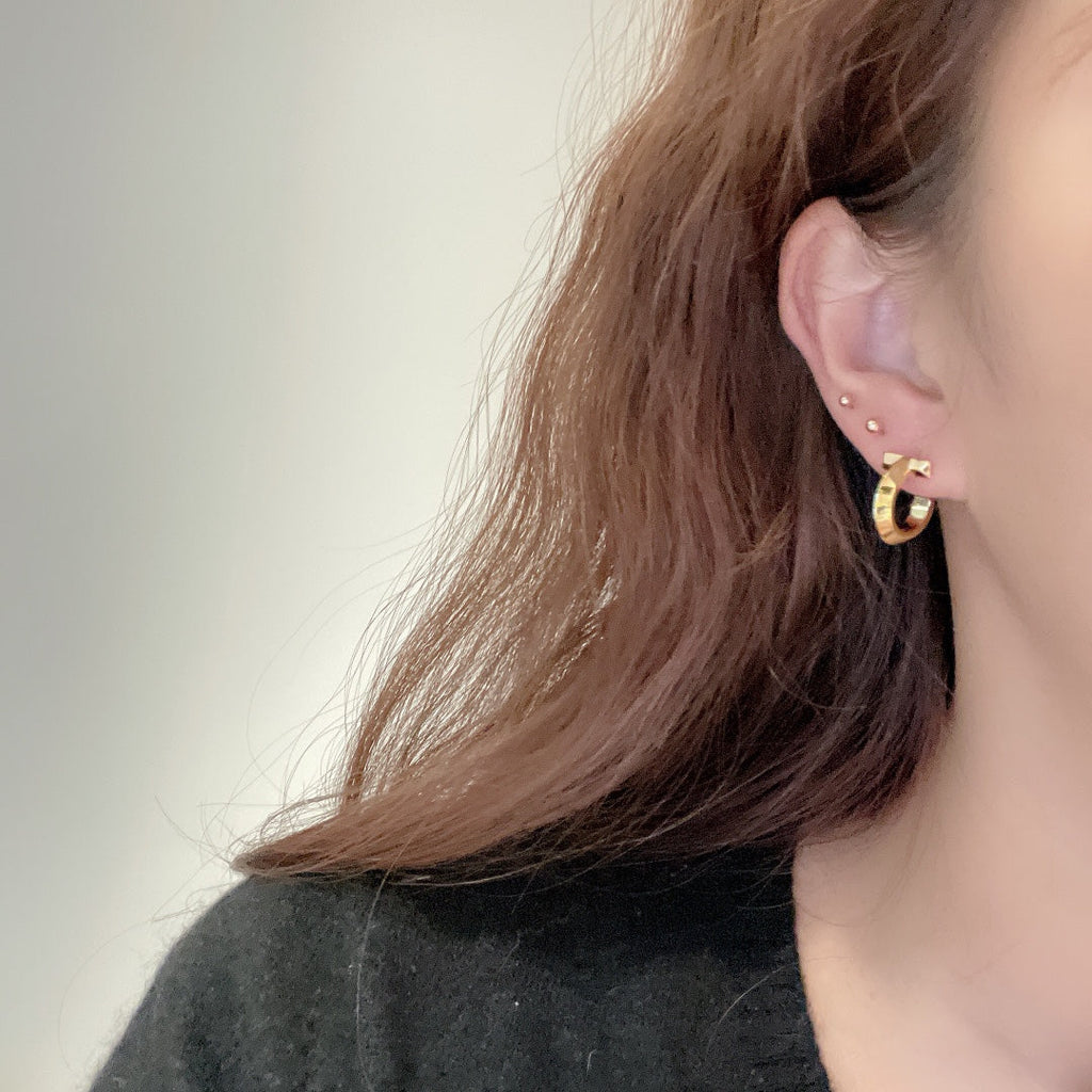18K Tiffany Hoop Earrings