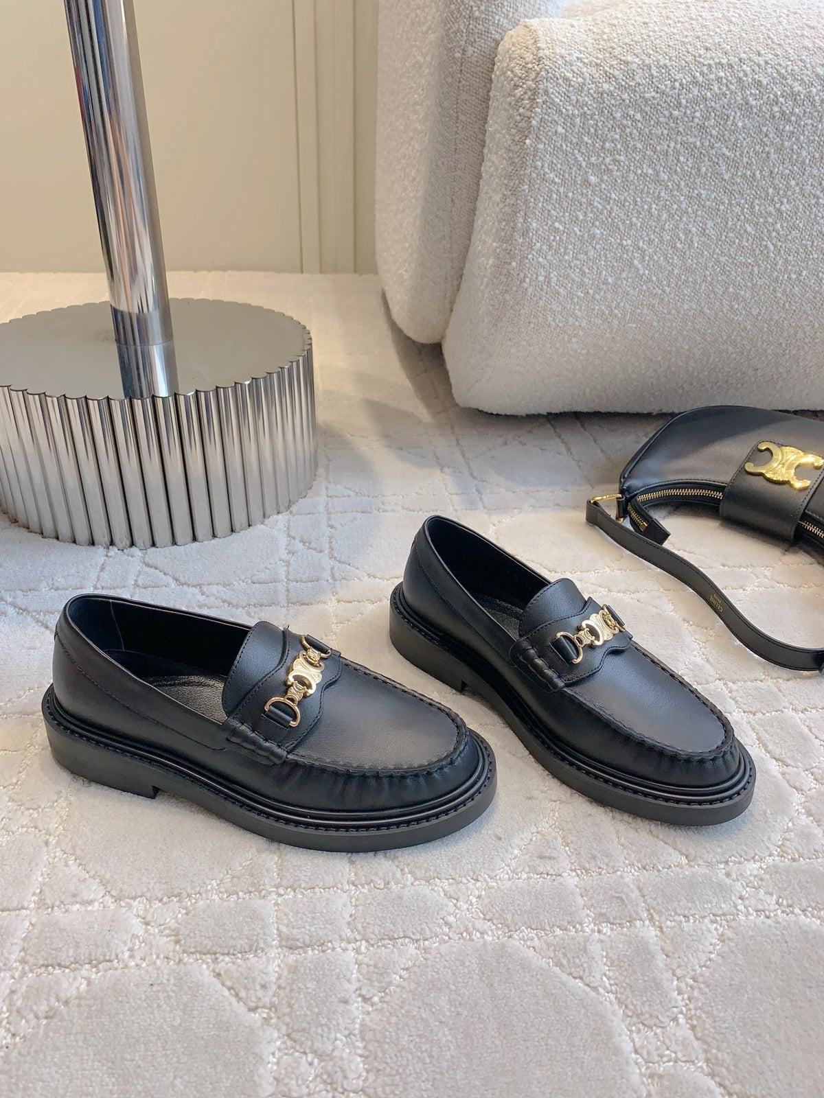CHANEL 25S ARC DE TRIOMPHE LOAFERS IN BLACK CALFSKIN GOLD HARDWARE
