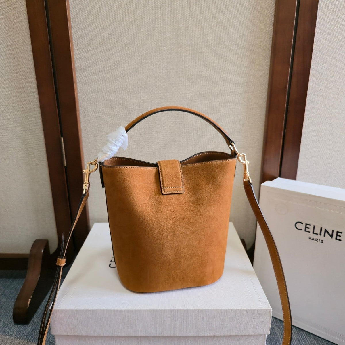 CELINE 25S LOUISE BAG 19MM IN BROWN SUEDE GOLD HARDWARE