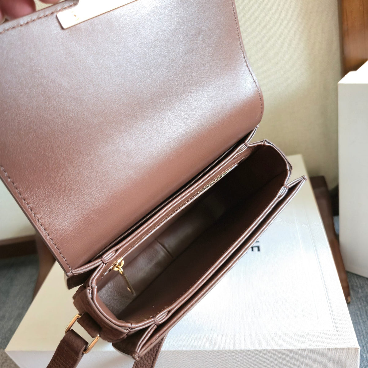 CELINE 25S TEEN TRIOMPHE BAG 18MM IN DARK BROWN GRAINED NUBUCK CALFSKIN