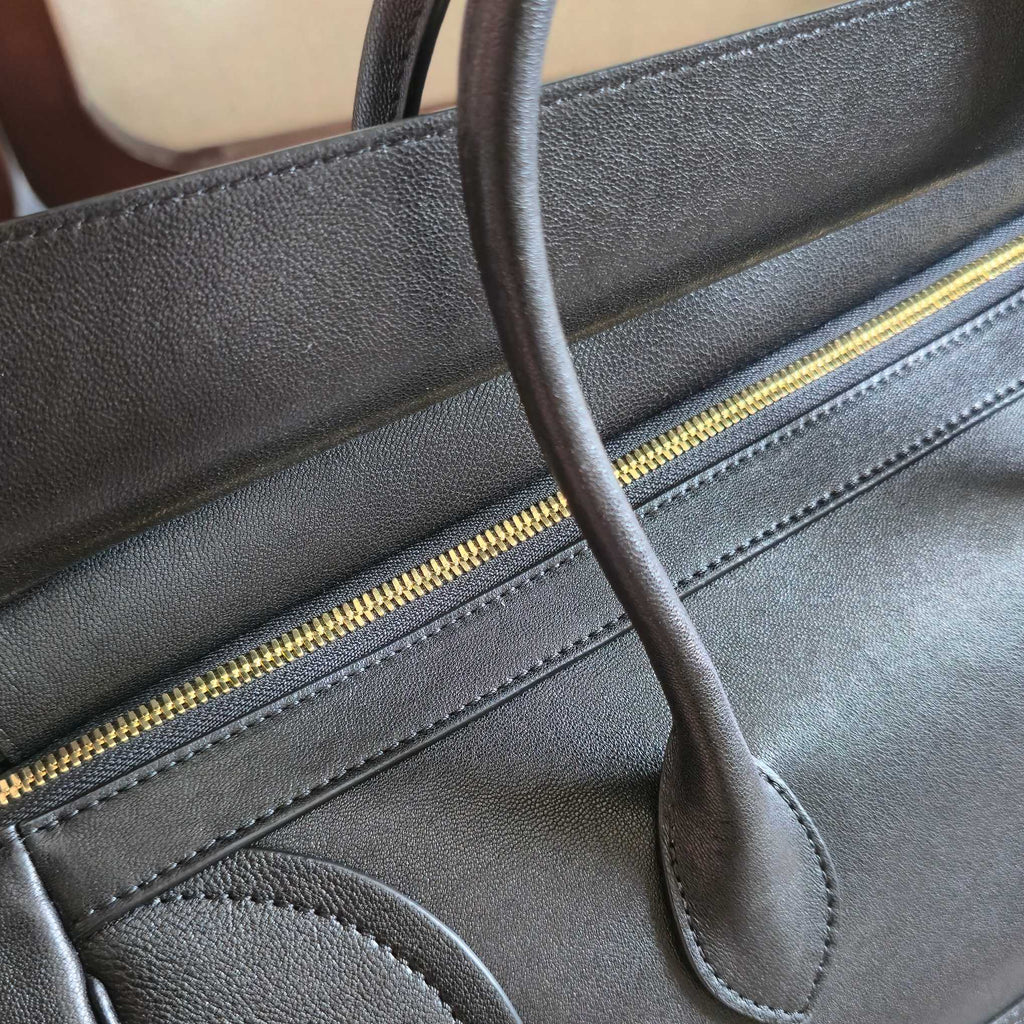 CELINE 25S MEDIUM SMILING NEW LUGGAGE 36MM IN BLACK SUPPLE SHINY LAMBSKIN