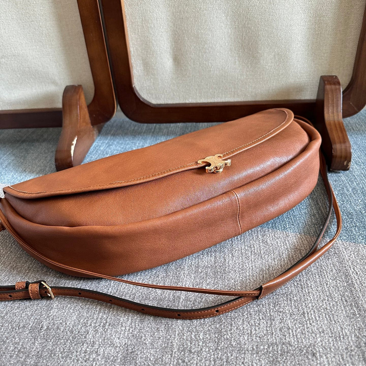 CELINE 25S HALFMOON SOFT TRIOMPHE BAG 46MM IN TAN BROWN SUPPLE SHINY LAMBSKIN