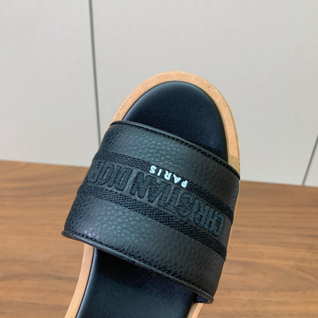 DIOR 25S DWAY WEDGE SLIDE 90 MM IN BLACK CALFSKIN