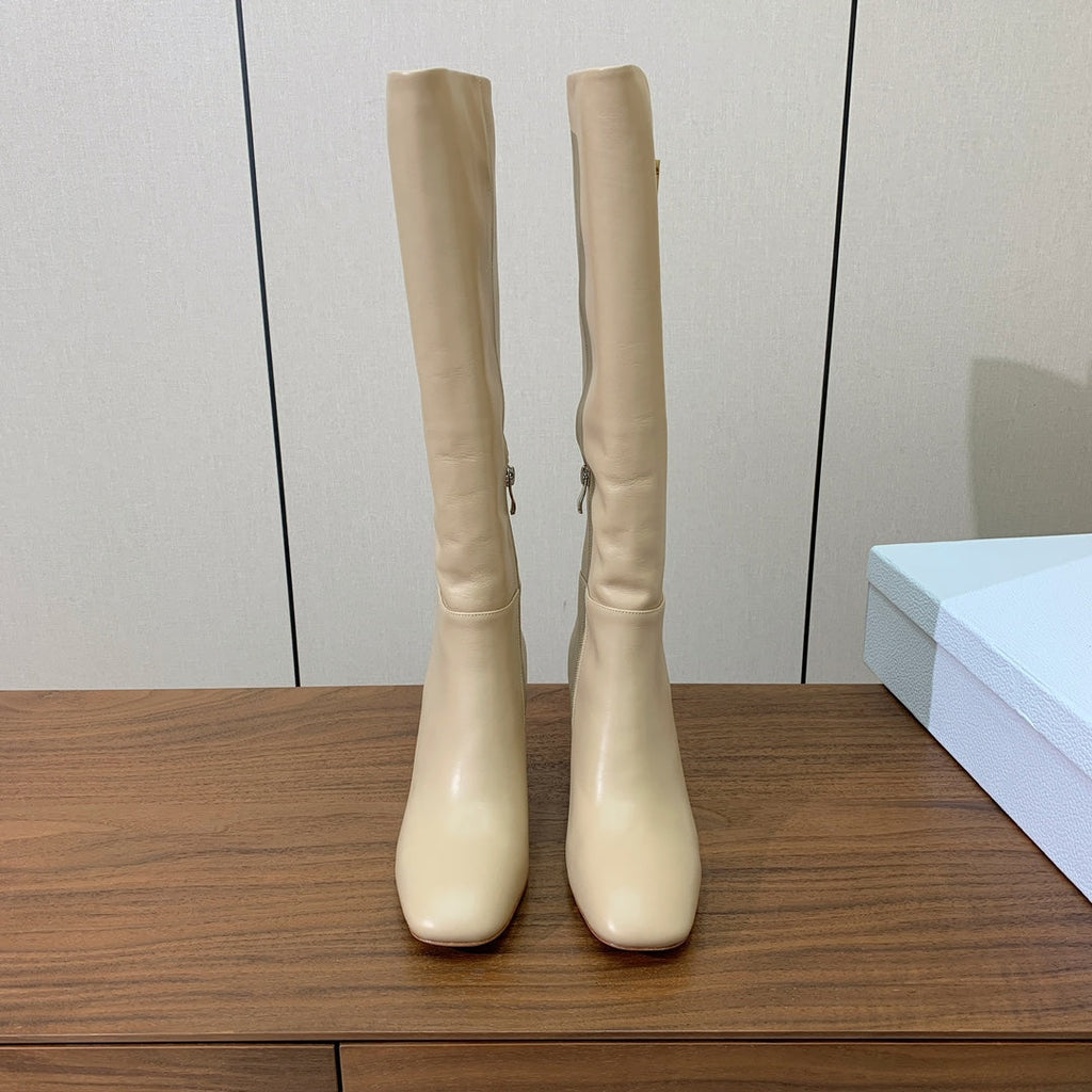 DIOR 25S KNEE-HIGH BOOTS 80 MM IN BEIGE CALFSKIN WITH GOLD HARDWARE