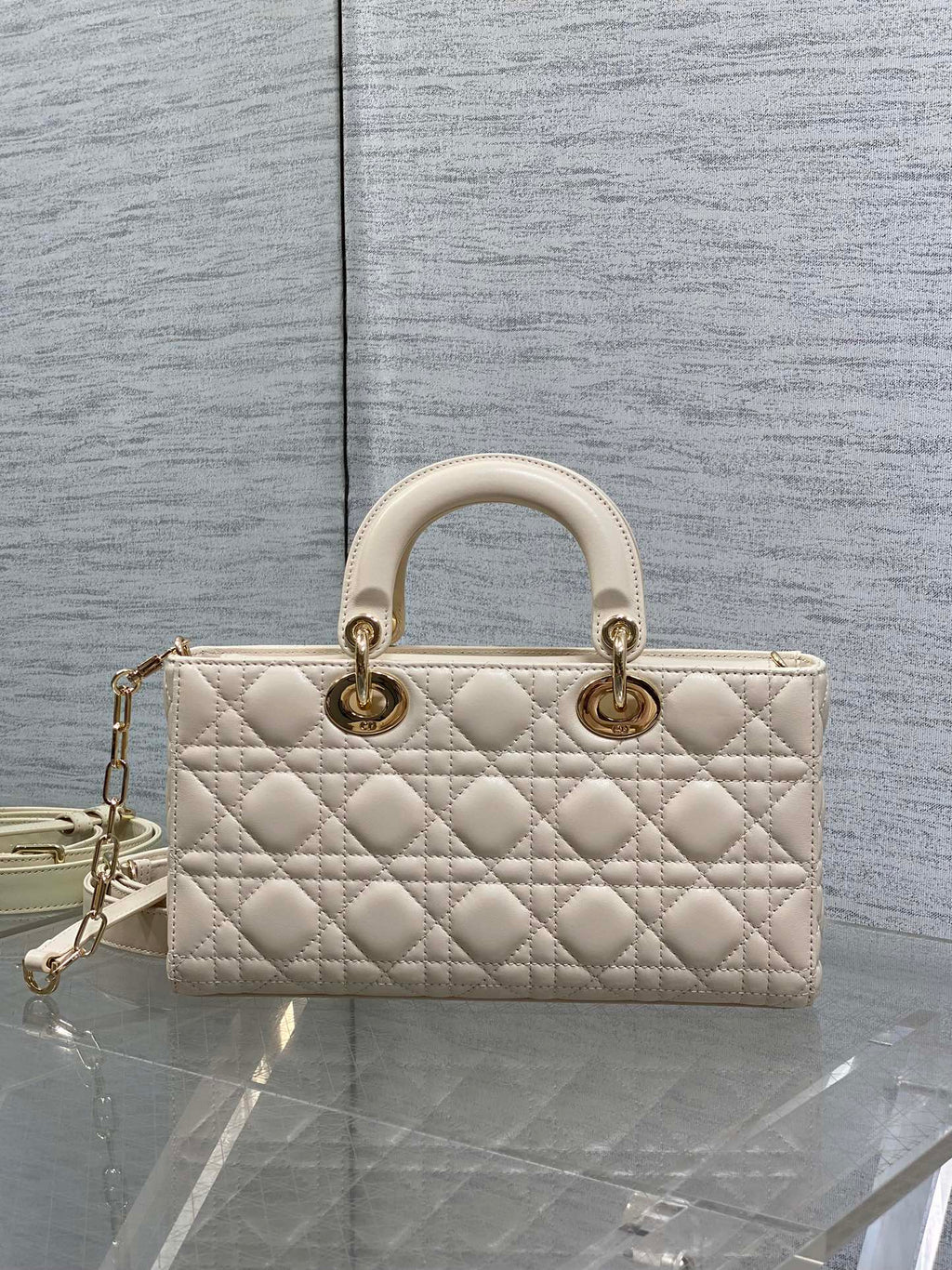 DIOR 25S MEDIUM LADY D-JOY 26 IN BEIGE LAMBSKIN GOLD HARDWARE