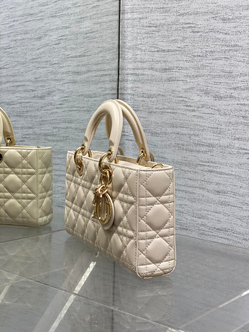 DIOR 25S MEDIUM LADY D-JOY 26 IN BEIGE LAMBSKIN GOLD HARDWRE