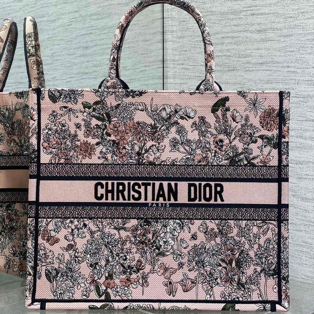DIOR 25S LUCKY LARGE DIOR BOOK TOTE 42 IN PINK MULTICOLOR DIOR FLOWERS CALENDAR ALLOVER EMBROIDERY
