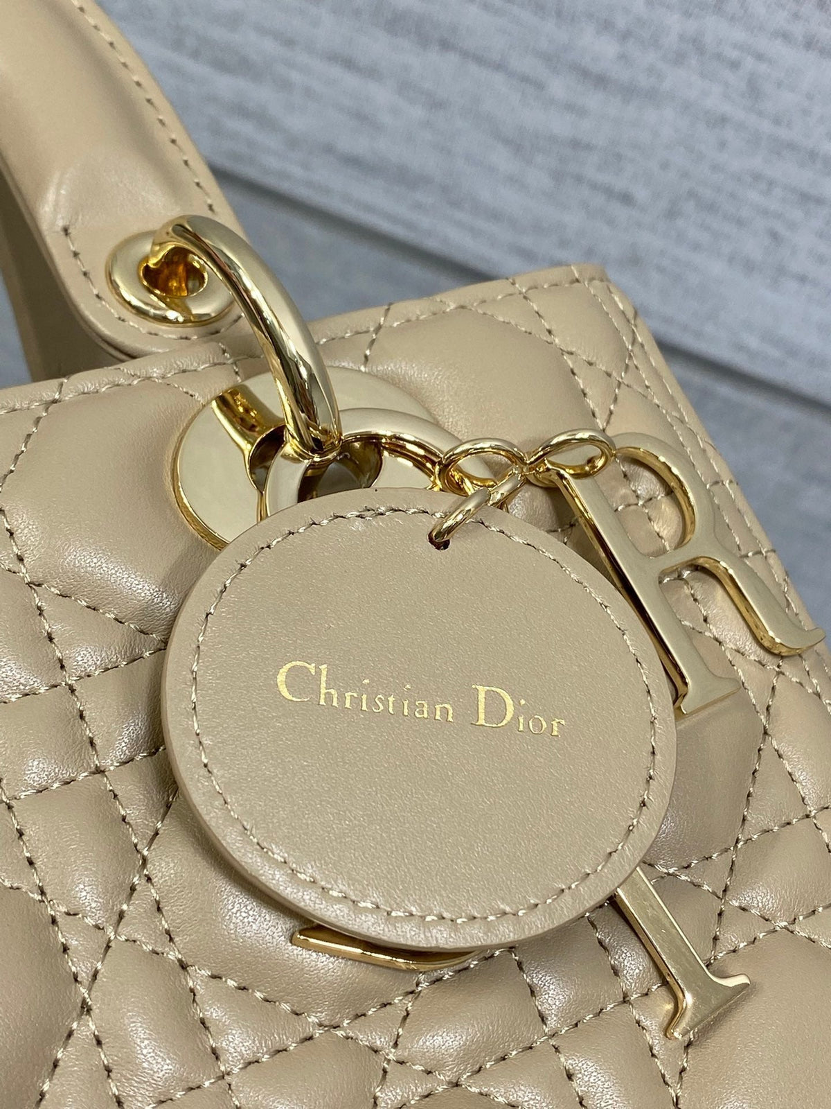 DIOR 25S MEDIUM LADY BAG 24 IN POWDER BEIGE CALFSKIN GOLD HARDWARE