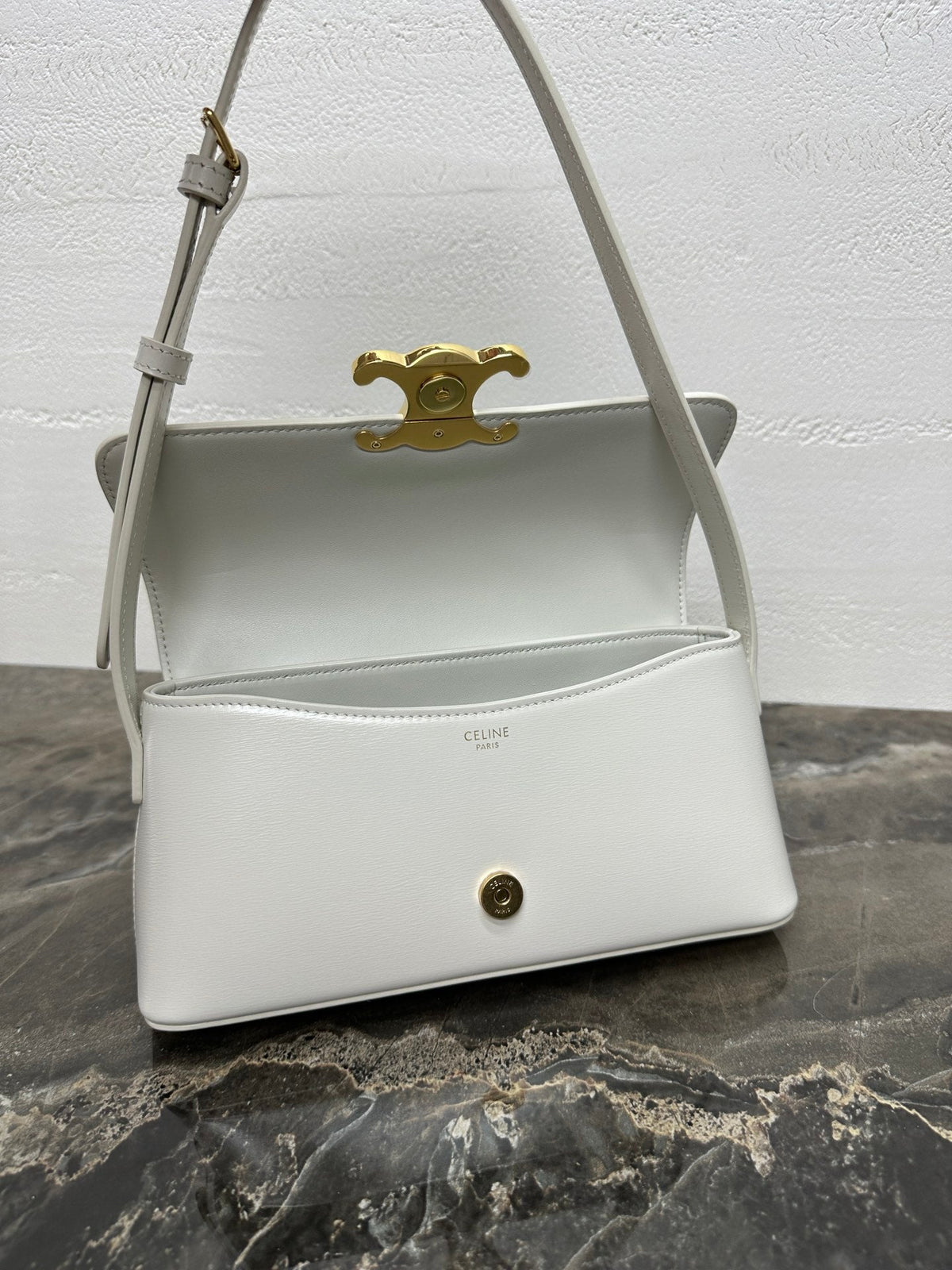 CELINE 25S TRIOMPHE BAG 24 IN WHITE SHINY CALFSKIN