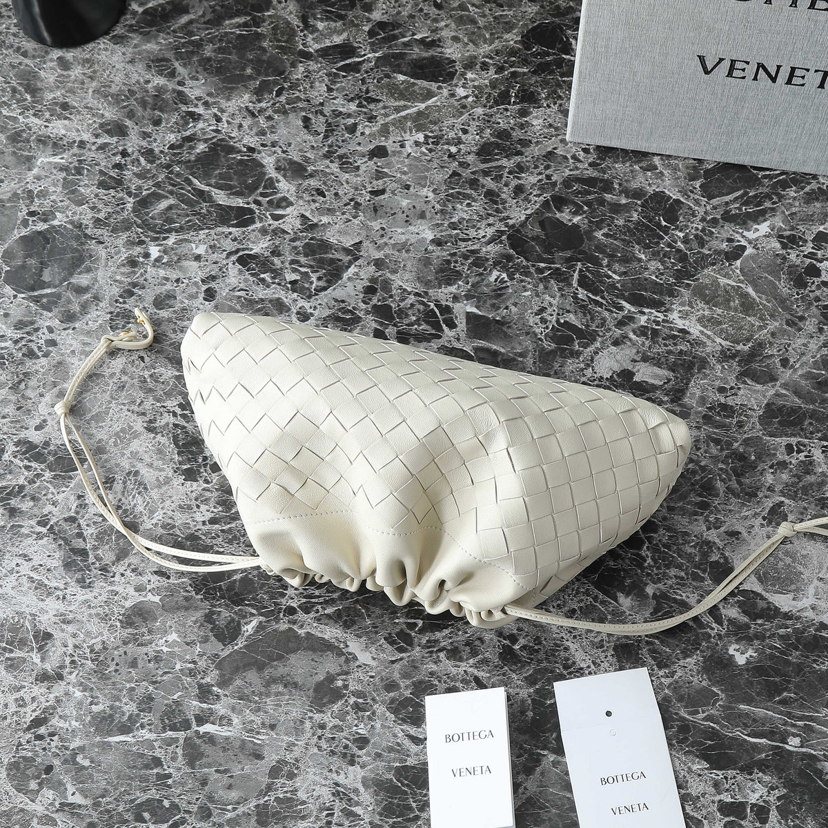 BOTTEGA VENETA 25S DUSTBAG NOTTE 33 IN IVORY CALFSKIN GOLD HARDWARE