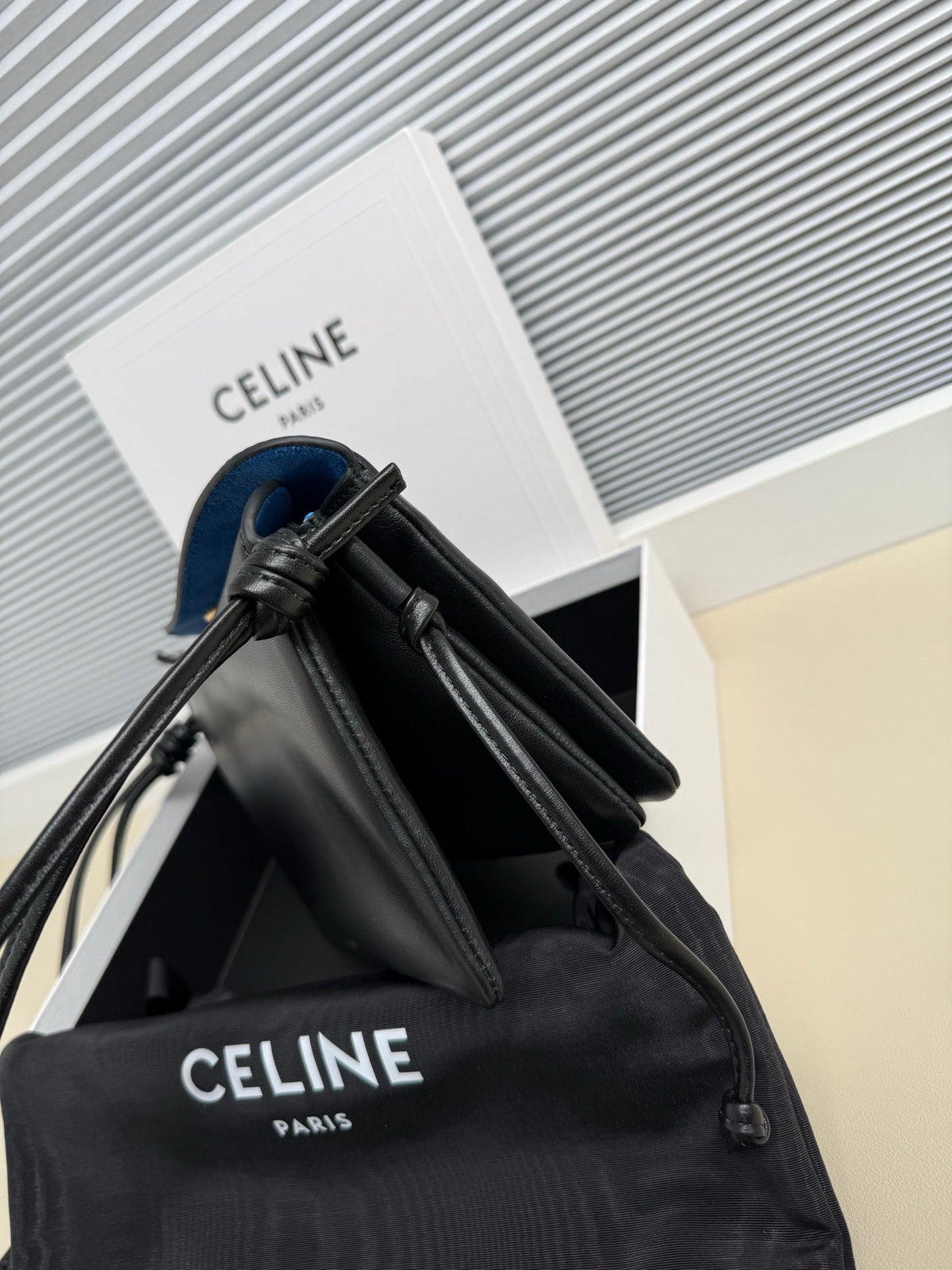 CELINE 25S TRIO FLAP 22MM IN BLACK SMOOTH LAMBSKIN GOLD HARDWARE