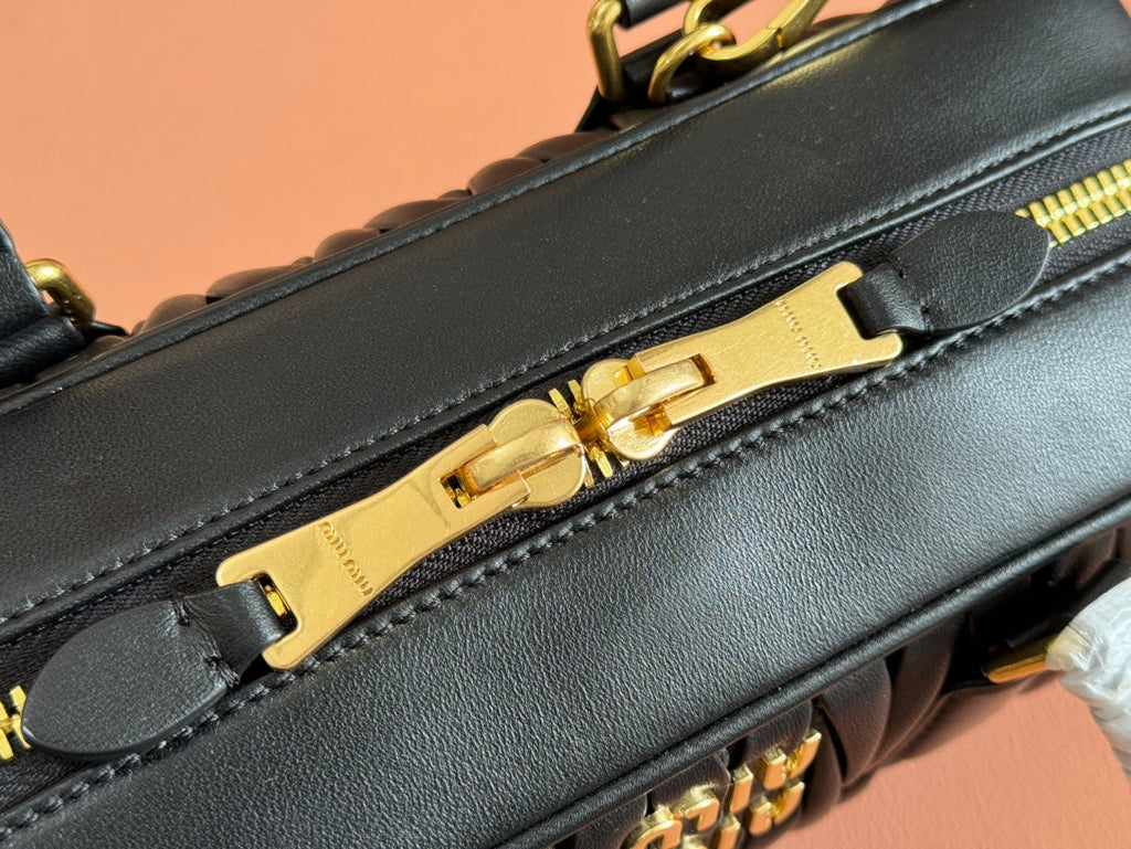 ARCADIE MATELASSÉ BAG 27 IN BLACK CALFSKIN GOLD HARDWARE