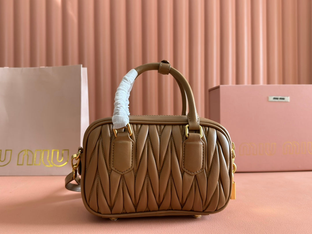 ARCADIE MATELASSÉ BAG 19 IN BROWN LAMBSKIN GOLD HARDWARE