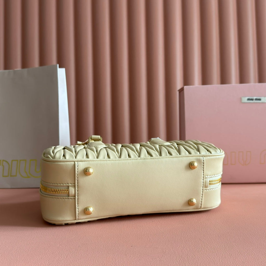 ARCADIE MATELASSÉ BAG 27 BEIGE IN CALFSKIN GOLD HARDWARE