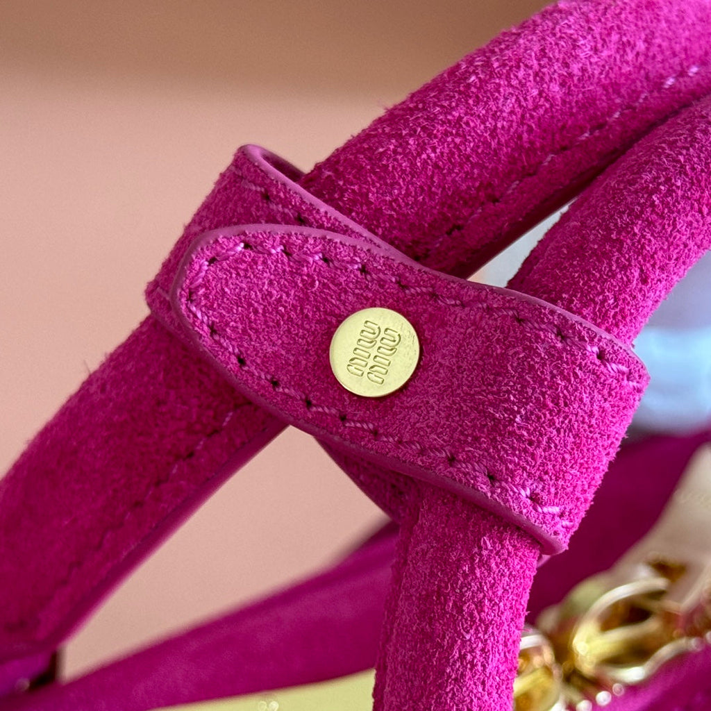 ARCADIE BAG 22 IN FUCHSIA SUEDE GOLD HARDWARE