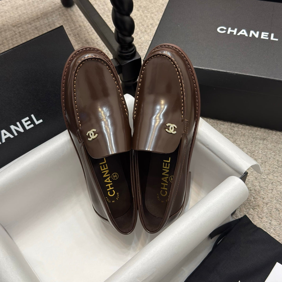 CHANEL 25C Moasins Chocolate Patent Leather
