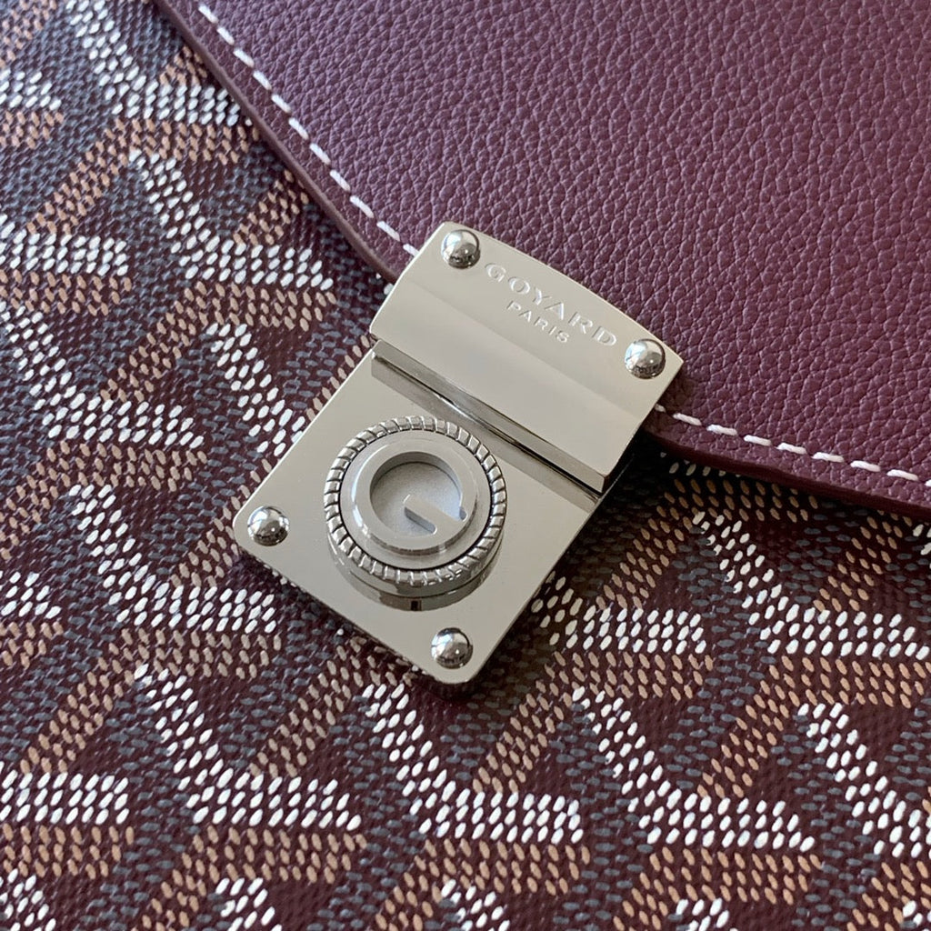 CHYPRE WALLET-POUCH 21 IN WINE RED GOYARDINE CANVAS AND CALFSKIN