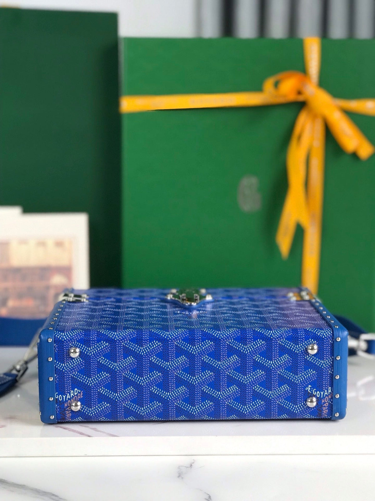 CASSETTE TRUNK BAG 21 IN BLUE GOYARDINE CANVAS & CLAMECY COWHIDE