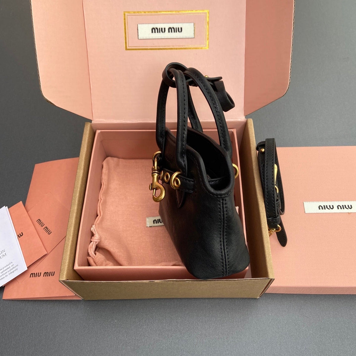 AVENTURE BAG 13 IN BLACK SHINY CALFSKIN