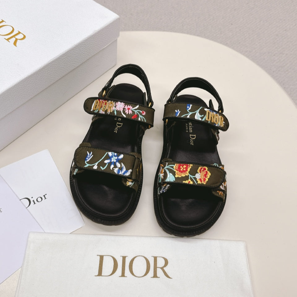 DIOR BACK-STRAP SANDALS 25S IN MOSS GREEN AND BLACK CALFSKIN EMBROIDERED WITH PETITES FLEURS