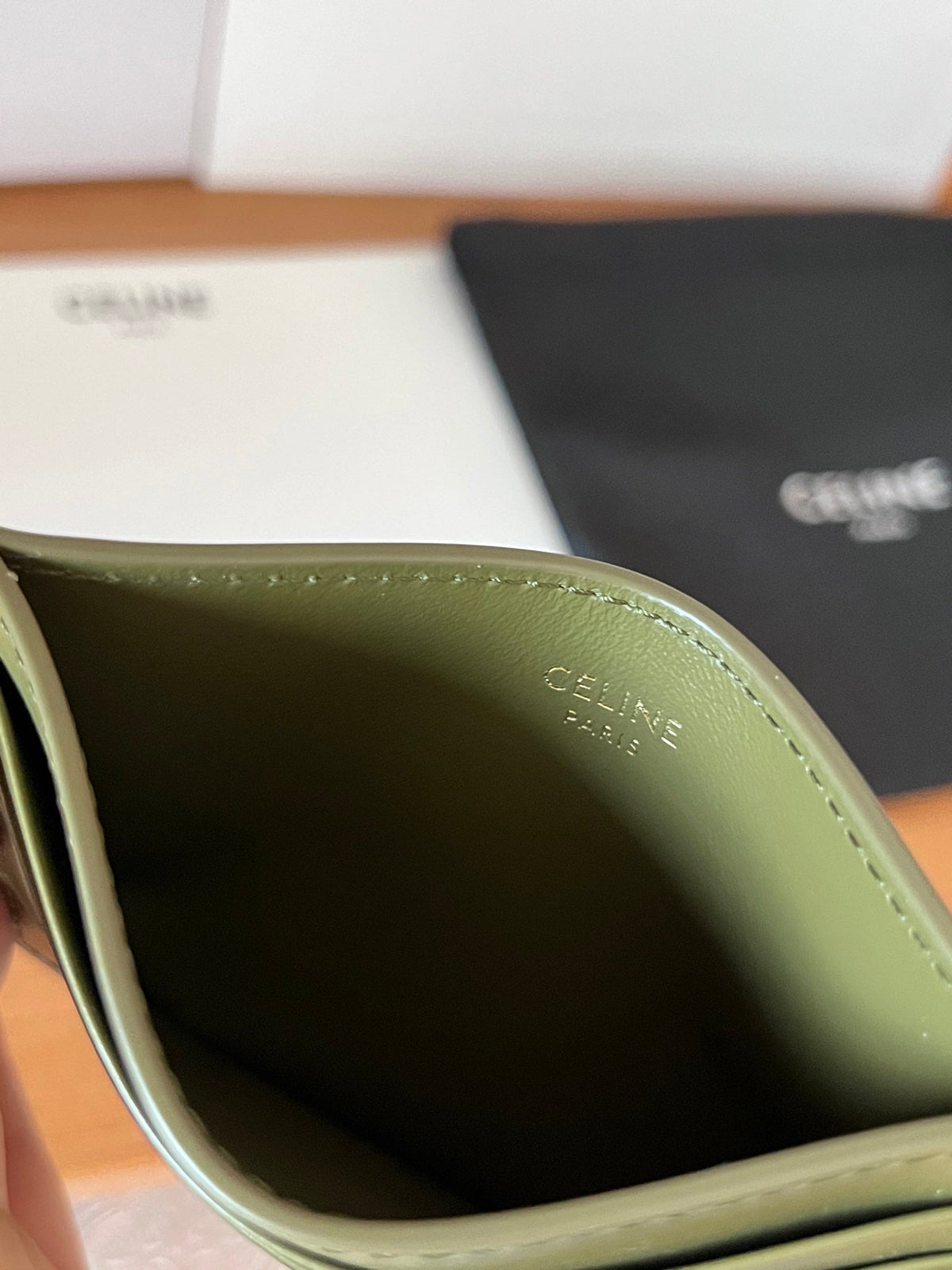 CELINE 25S CARD HOLDER WITH TRIOMPHE LOGO 11 IN DARK OLIVE GREEN CALFSKIN