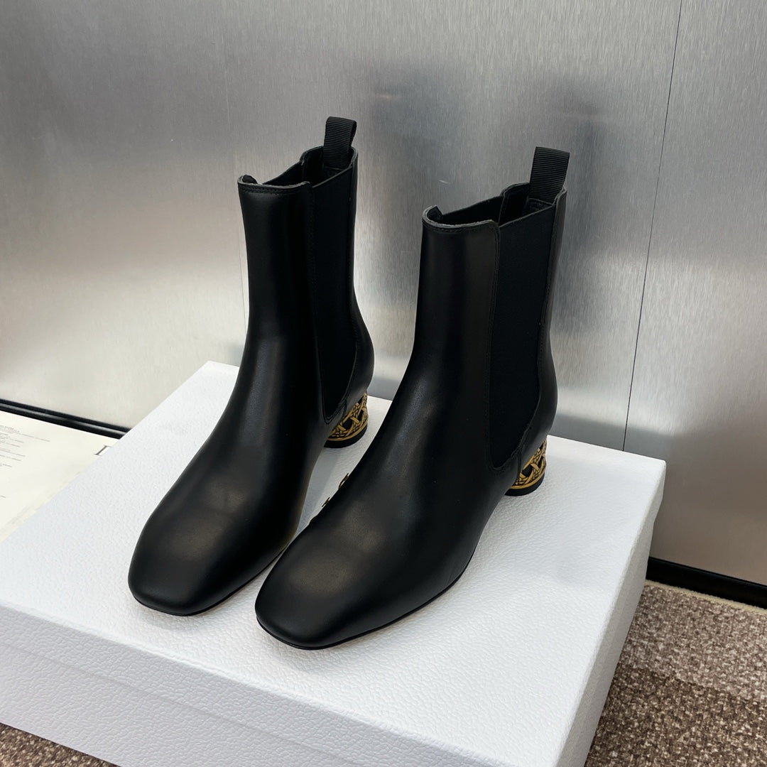 DIOR 25S ANKLE BOOT IN BLACK CALFSKIN