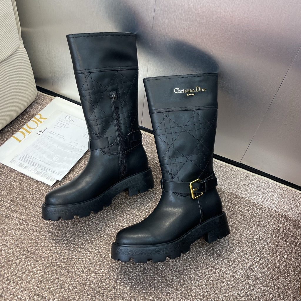 DIOR 25S D-TOWN BOOT 45MM IN BLACK CALFSKIN WITH EMBROIDERED CANNAGE MOTIF