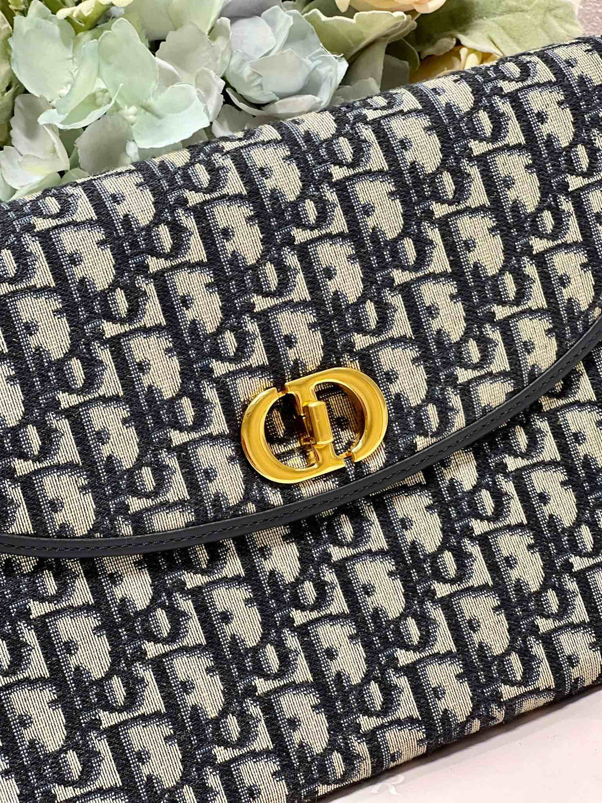 DIOR 30 MONTAIGNE 30CM BLUE OBLIQUE EMBROIDERY